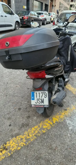 Honda PCX 125cc Negra Automática