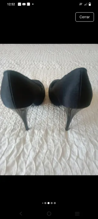 Zapatos de tacón Zara negros