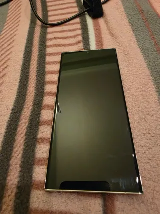 Samsung S23 Ultra 512GB blanco 560 euros