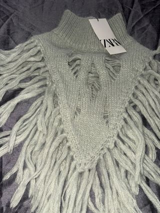 Cuello Zara punto con flecos