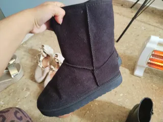 Sandalias  botas y otras cosas mas