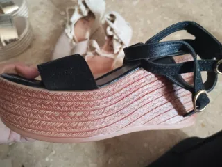 Sandalias  botas y otras cosas mas