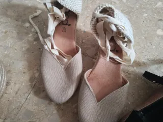 Sandalias  botas y otras cosas mas