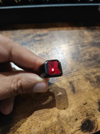 Anillo Acero Negro con Piedra Roja Hombre