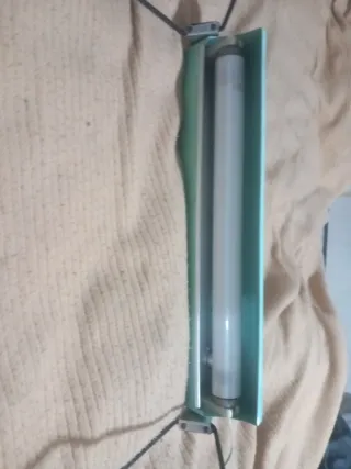 Lámpara antigua fluorescente