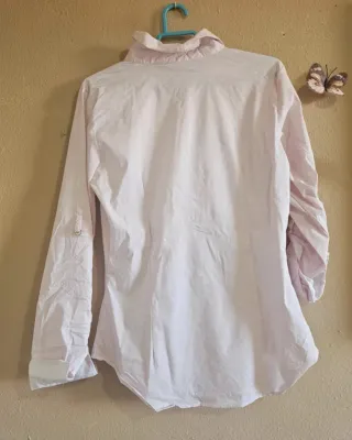 Camisa rosa y blanca