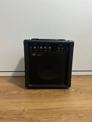 Yamaha Pacifica 012 + amplificador + funda