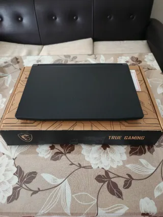 MSI Katana 15 B13V: 15.6" QHD, i7-13700H, RTX 4070