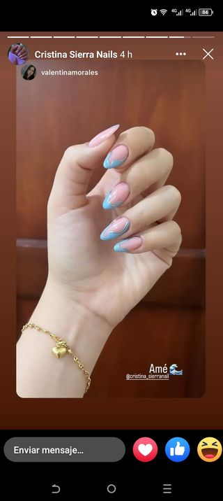 Servicio de manicure y pedicure. Masajesrelajantes