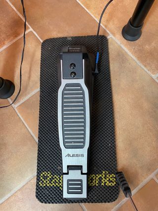 Batería Electrónica Alesis DM Lite