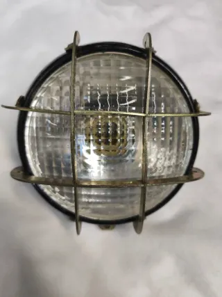 Faro antiguo con rejilla 130mm
