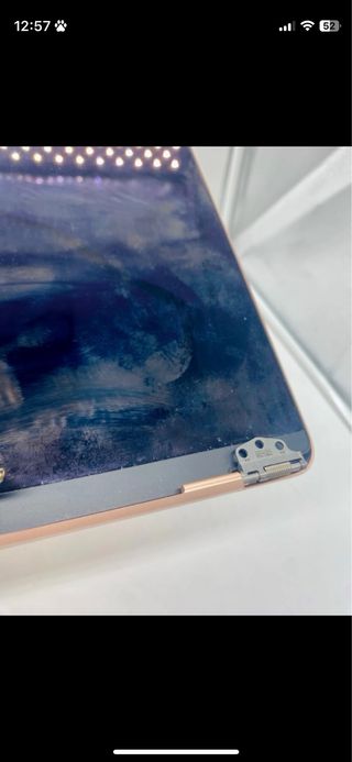 Pantalla Apple MacBook Dorado