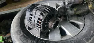 Alternador y Motor de Arranque Ford Escort