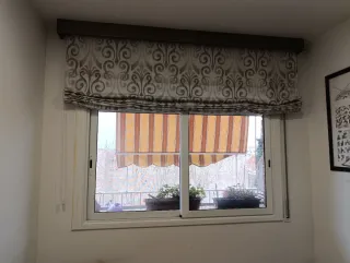 Estor Enrollable Diseño Damasco Beige y Gris