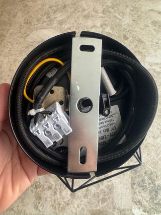 Lámpara de techo geométrica negra