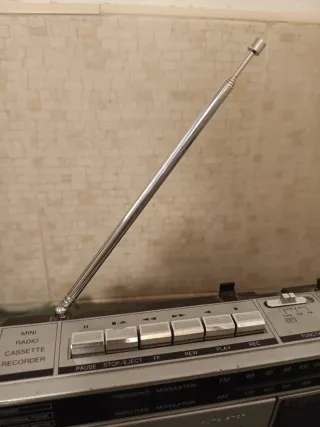 Radio Cassette Portátil ACTION