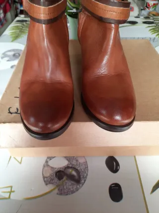 Stivaletti in pelle e cuoio marrone Tg 38