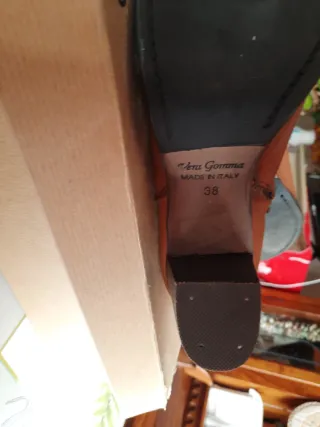 Stivaletti in pelle e cuoio marrone Tg 38