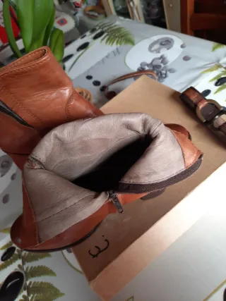 Stivaletti in pelle e cuoio marrone Tg 38