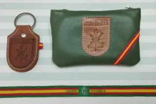 REBAJA: SET MONEDERO Y LLAVERO LEGIÓN -REGALO PULS