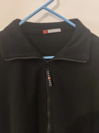 Giacca in pile nera (taglia XXL)