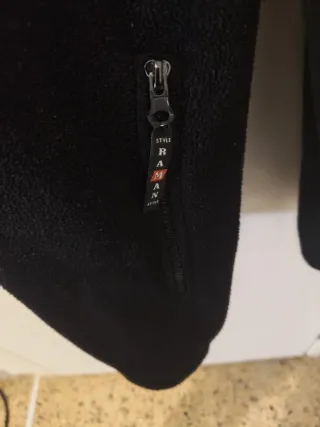 Giacca in pile nera (taglia XXL)