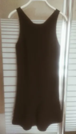 Lote Vestidos negro y Vichy cortos chica 14-16a