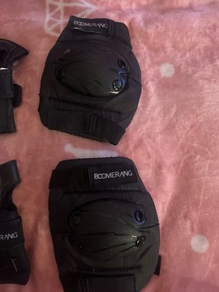 Coderas, rodilleras y guantes Boomerang