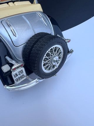 Mercedes Benz 500K Roadster 1936 Burago 1/20