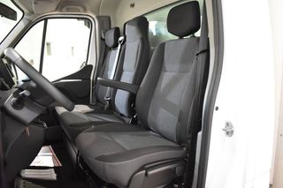 Renault Master CHASIS CABINA CARROZADO PAQUETERO CAMIÓN 3500 2.3 BLUE DCI 145 CV CON PLATAFORMA ELEVADORA