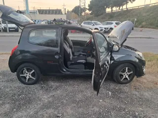 Renault Twingo Negro cambio por moto automatica
