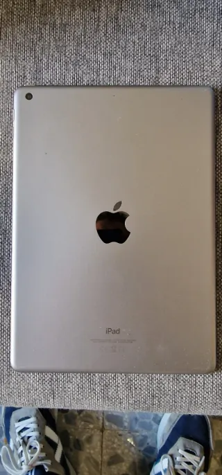 iPad 6ª Gen 128GB Gris Espacial