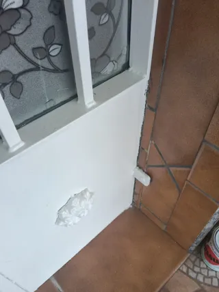 Puerta hierro y cristal 3 cierres