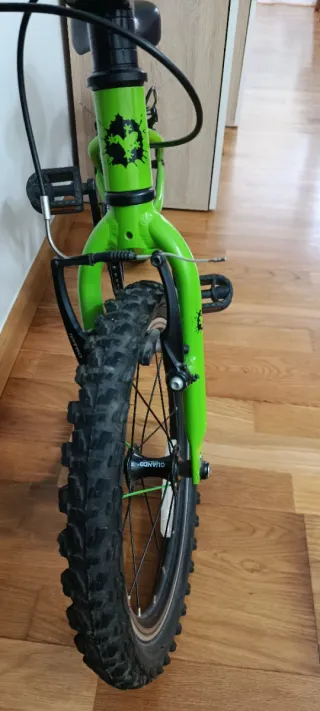 Bicicleta infantil Frog 48 Bikes verde