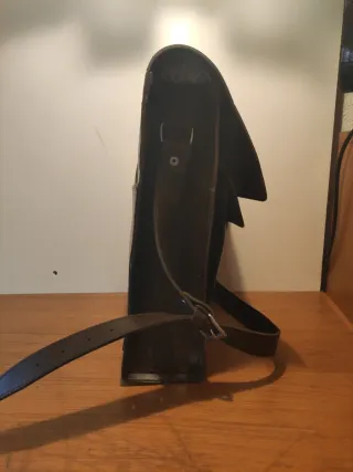 Bolso unisex cuero negro años 80