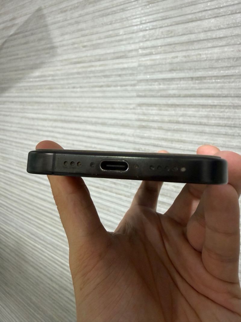 iPhone 16 Pro 256GB Negro 95% Salud afbeelding 4