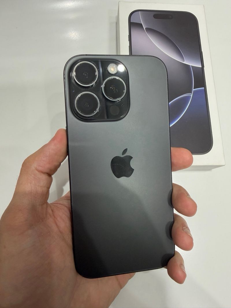 iPhone 16 Pro 256GB Negro 95% Salud afbeelding 2
