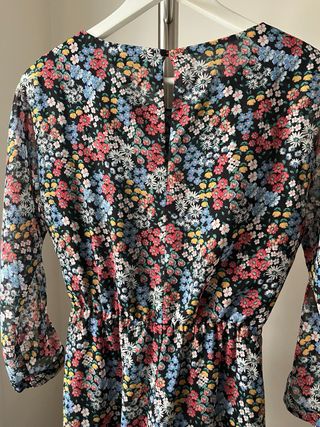 Vestido largo floral Mango