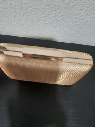 Bolso de fiesta dorado