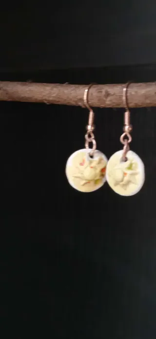 Pendientes artesanales de cerámica hechos a mano