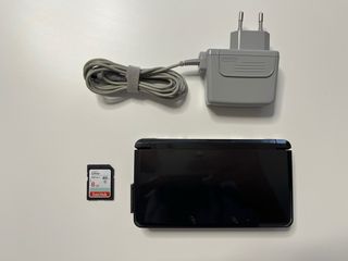 Nintendo 3DS Negra + Zelda Ocarina of Time