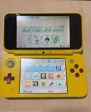 Nintendo 2DS XL Pikachu