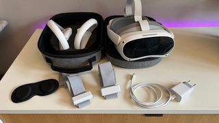 Pico 4 VR FULL+ Motion Trackers piernas + funda