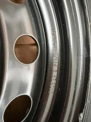 Rueda de repuesto Uniroyal 135/70 R16