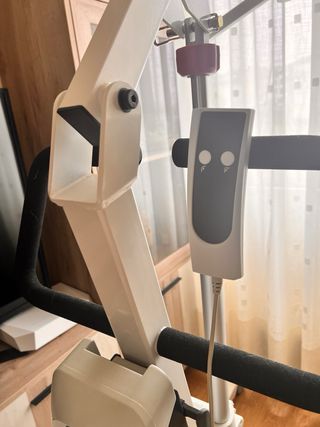 Grúa para personas con movilidad reducida + arnés