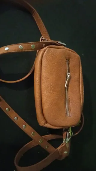Bolso de hombro Misako. Modelo Paquita.