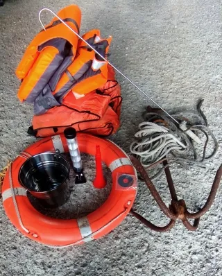 Embarcación 7 a lista con motor Tohatsu