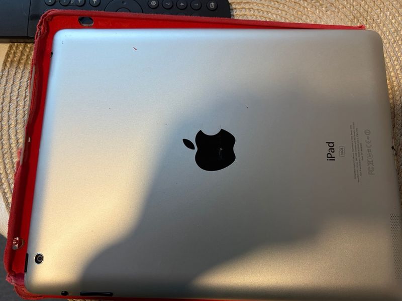 Apple iPad 3 Plata 16GB - para repuestos,
