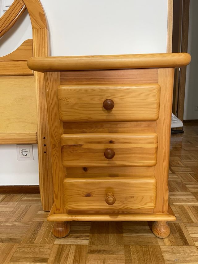 Cabecero + 2 mesillas de madera maciza -cama 110cm