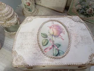 Maleta Decorativa Vintage Rosa Madera